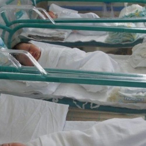 Mamele care nasc după 12 aprilie 2024 pot beneficia de un ajutor social de 2000 de lei