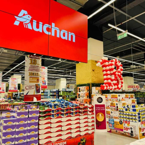 Auchan Romania sărbătorește 18 ani cu oferte speciale și tombole