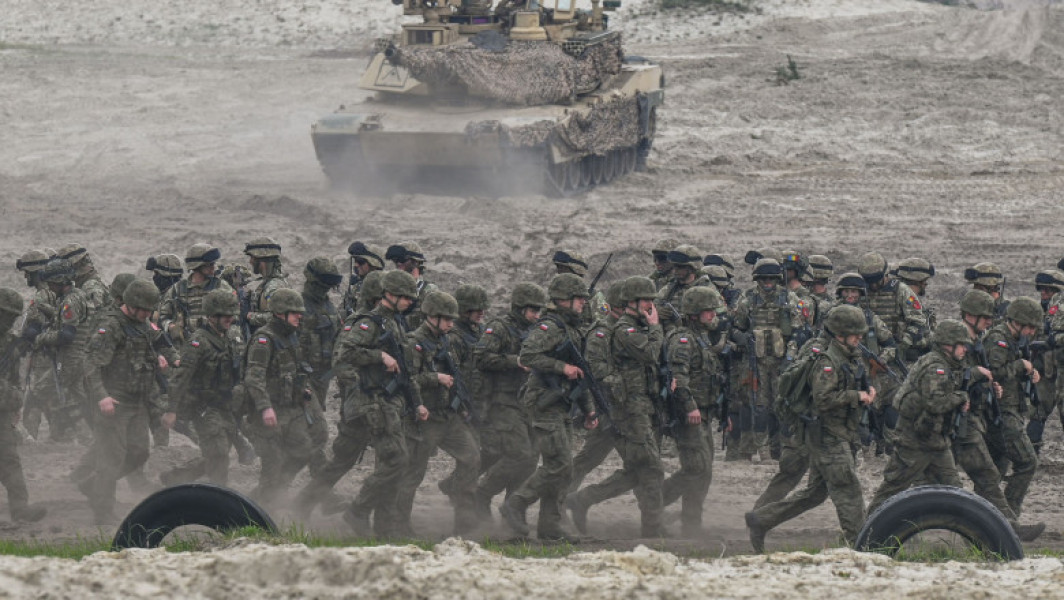 Plăcile tectonice în mișcare - Avertisment de la NATO: Cea mai periculoasă perioadă din ultimele decenii