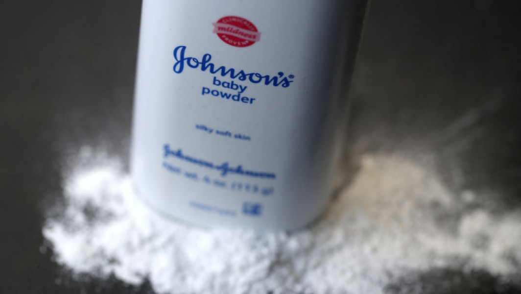 J&J încheie acord de 700 de milioane de dolari pentru rezolvarea investigațiilor legate de pudra de talc în 40 de state americane