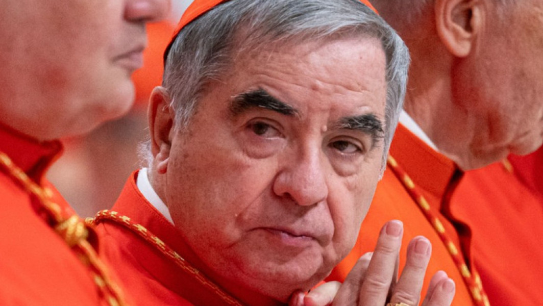 Cardinal condamnat pentru infracțiuni financiare vrea să participe la conclav