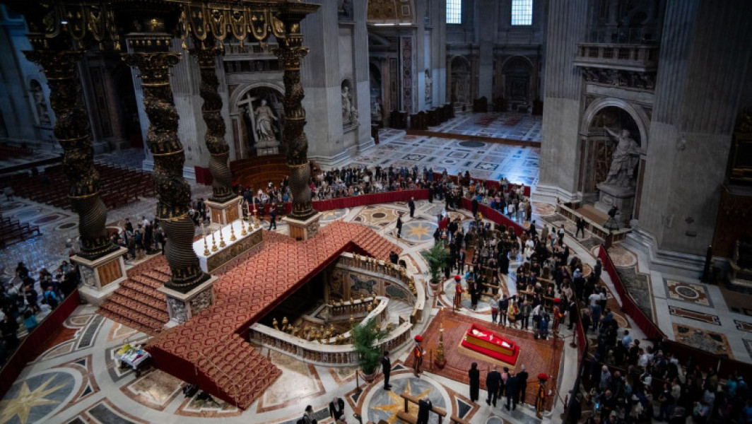 Vaticanul se pregătește pentru funeraliile papei Francisc