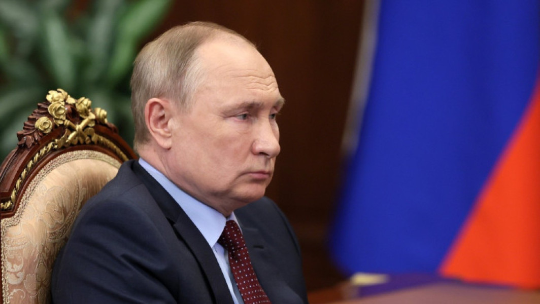 Bannerul cu Vladimir Putin în Narva