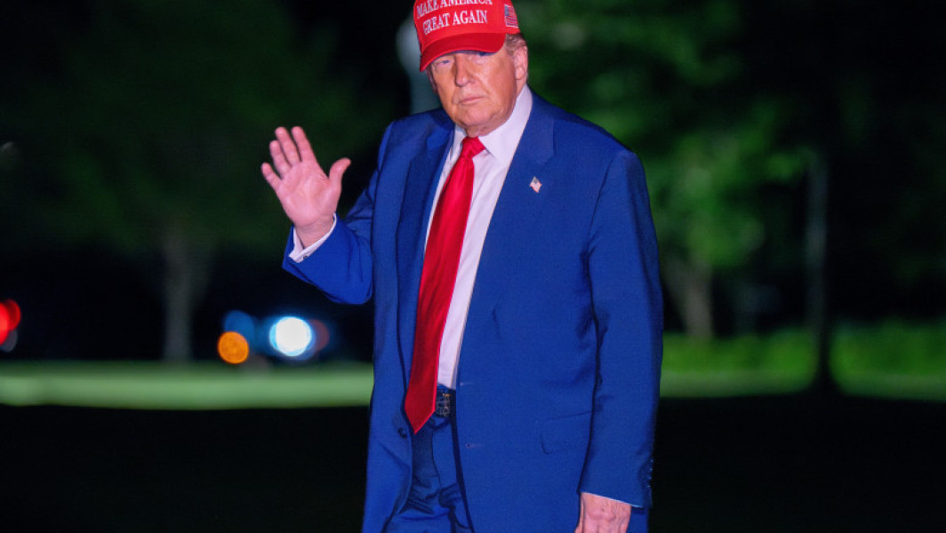 Criptomoneda $TRUMP de la Donald Trump promite o cină exclusivă