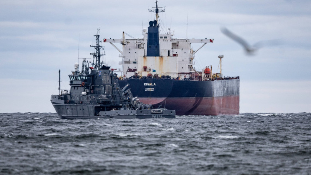 Estonia încearcă să oprească un petrolier îndreptându-se spre Rusia