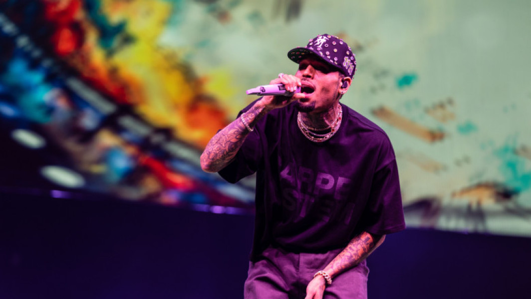 Chris Brown, reținut în Marea Britanie după un incident violent