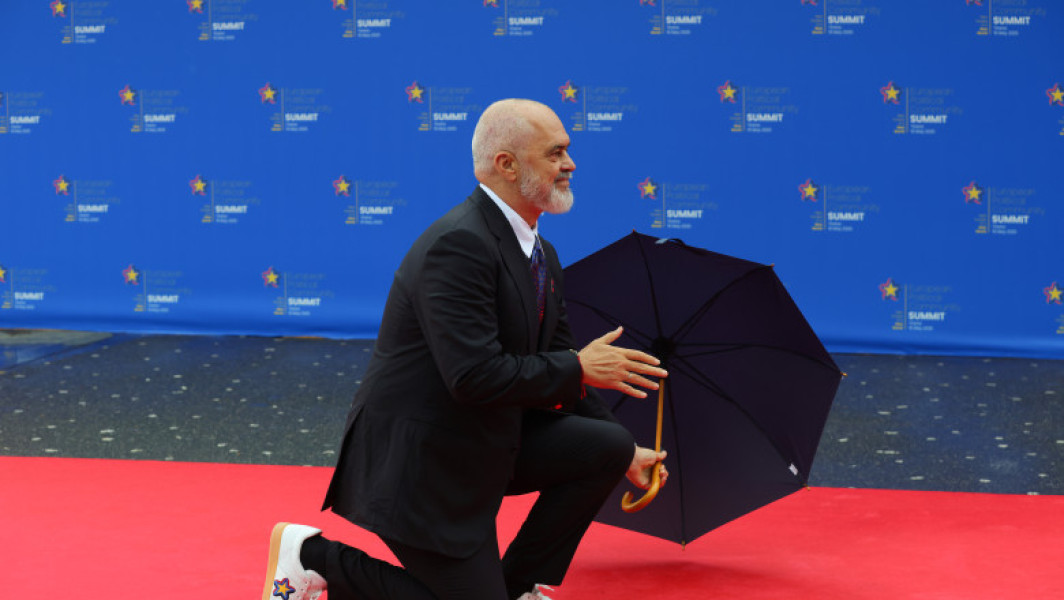 Moment inedit la summitul Comunității Politice Europene de la Tirana