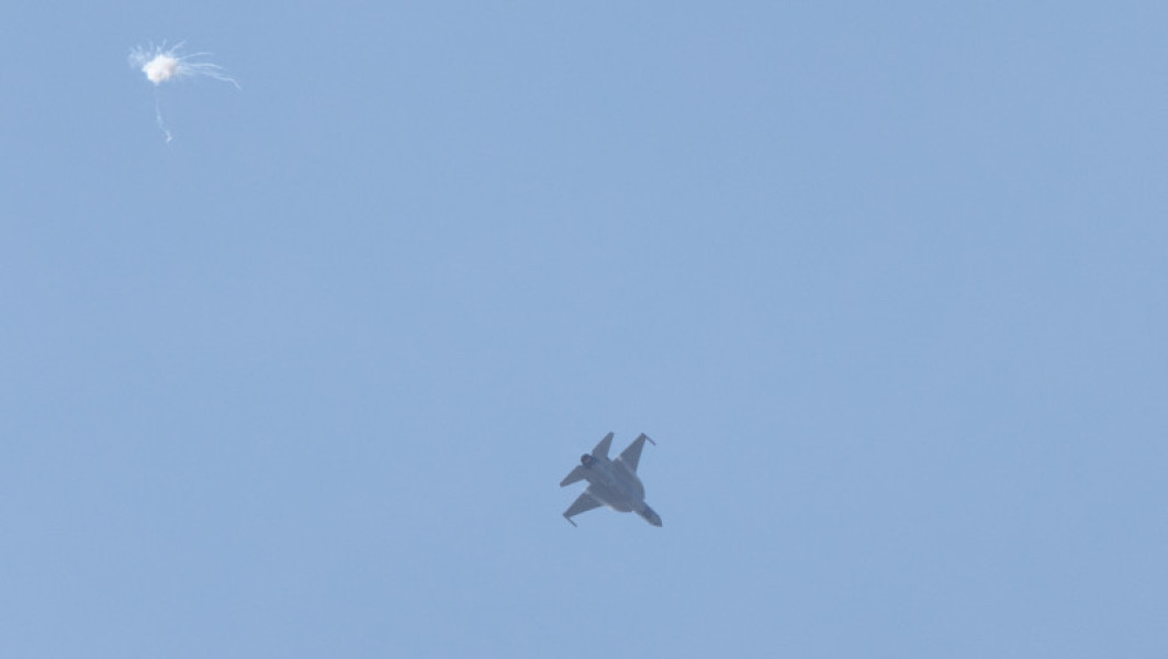 Avion militar egiptean s-a prăbușit în timpul unui exercițiu de antrenament