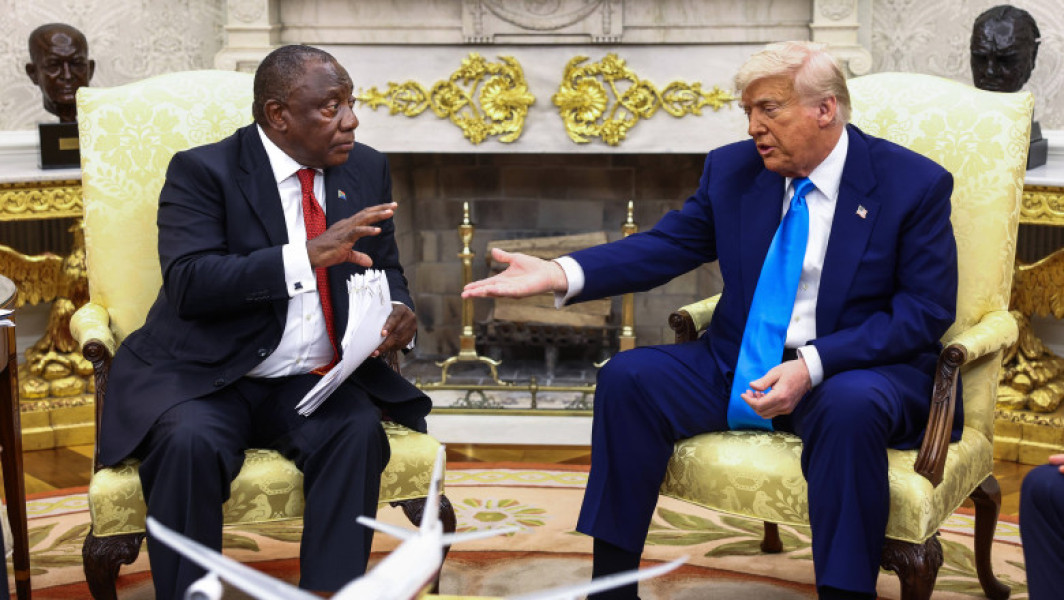 Donald Trump atacă președintele sud-african Cyril Ramaphosa în Biroul Oval