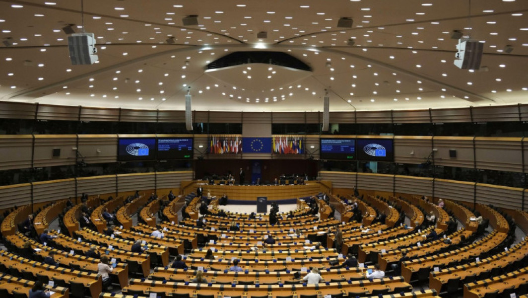 Serviciile secrete belgiene investighează Huawei pentru corupție