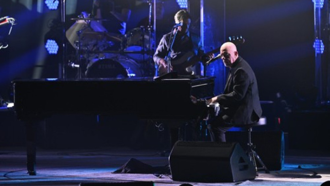 Billy Joel anulează concertele din cauza unei afecțiuni cerebrale rare