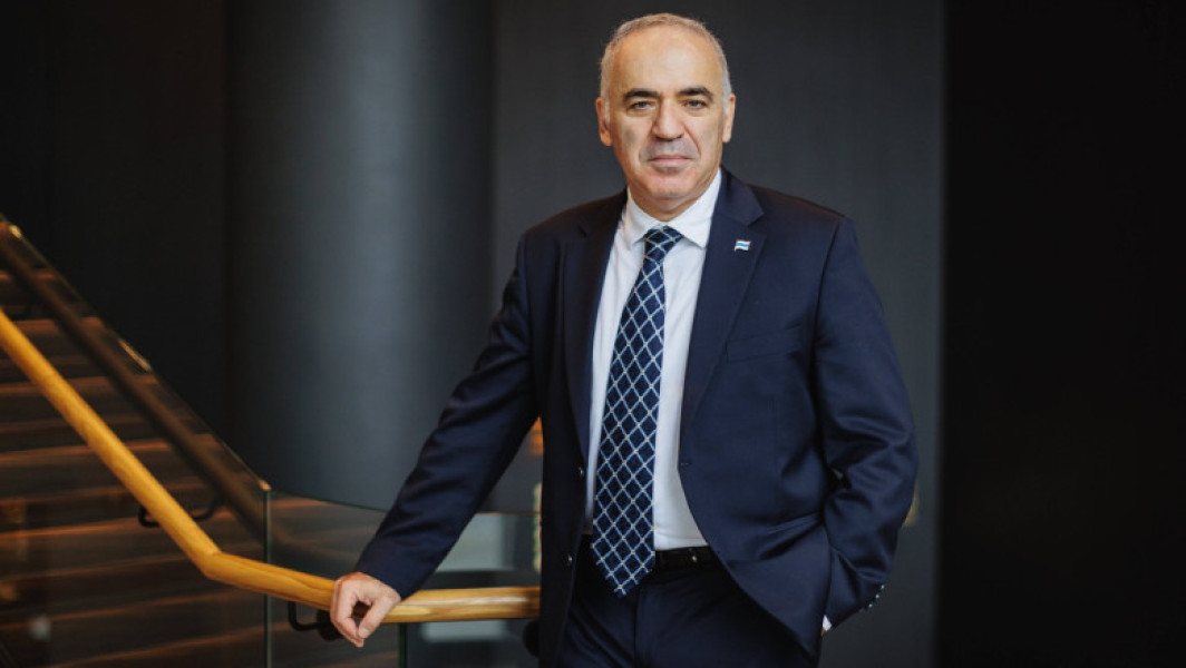 Garry Kasparov analizează victoria lui Nicușor Dan și impactul său asupra României
