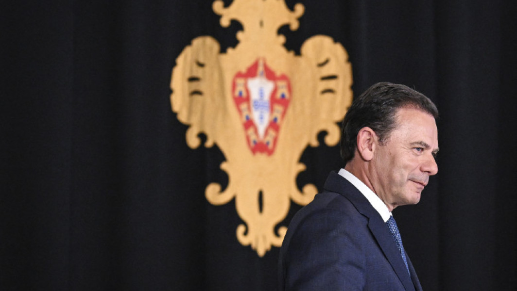 Luis Montenegro, liderul Alianței Democratice din Portugalia, a fost desemnat din nou prim-ministru, după alegerile din 18 mai, potrivit anunțului făcut de președinția portugheză, citează digi24.ro. Acesta va încerca să formeze cel de-al doilea guvern minoritar, după ce partidul său s-a plasat pe primul loc în scrutin, notează Reuters și AFP.