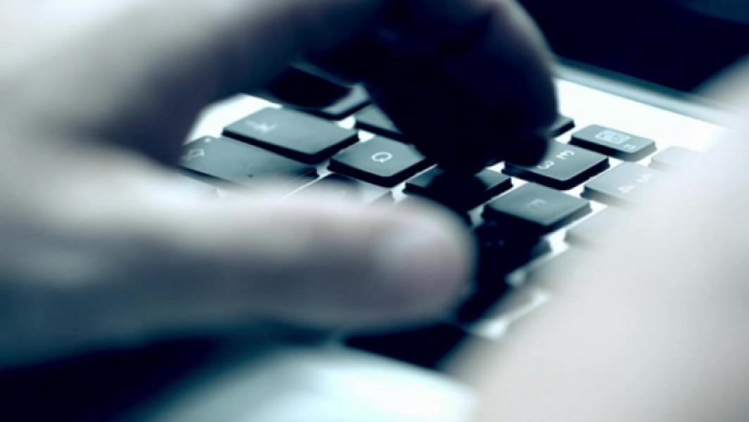 Marea Britanie va investi peste un miliard de lire sterline în domeniul cibernetic și al inteligenței artificiale, a anunțat ministrul Apărării, John Healey, citat de digi24.ro. Potrivit acestuia, noua strategie are ca scop sporirea capacităților armatei britanice de a lupta pe linia de front digital și de a contracara amenințările din partea unor state ostile, precum Rusia, China, Iran sau Coreea de Nord.