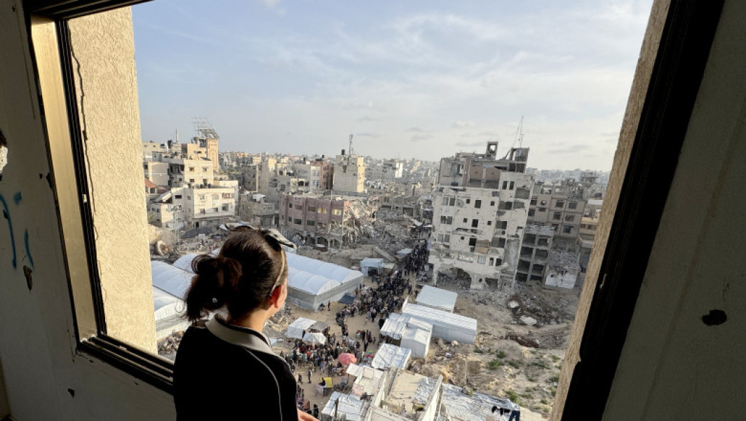 Planul SUA pentru Gaza, prezentat vineri de Reuters, presupune un armistitiu de 60 de zile și eliberarea a 28 de ostatici israelieni în prima săptămână, în schimbul eliberării a peste 1.200 de prizonieri palestinieni și a rămășițelor a 180 de palestinieni decedați, notează digi24.ro. Potrivit documentului, planul este garantat de președintele american Donald Trump și mediatorii din Egipt și Qatar.