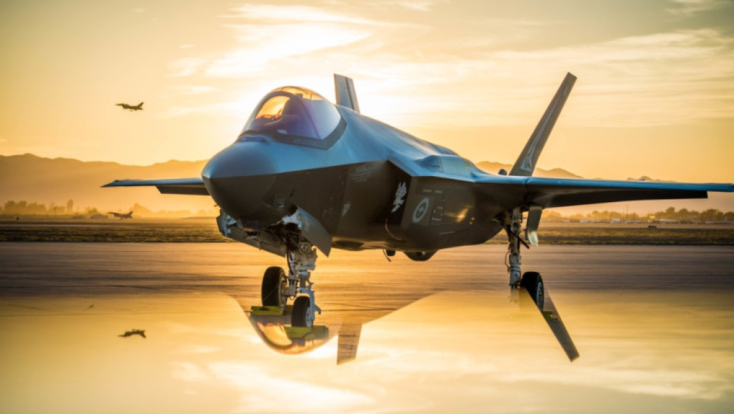 Britania intenționează să-și extindă capacitatea nucleară, anunță Digi24. Potrivit cotidianului The Times, guvernul de la Londra are în plan achiziționarea de avioane de luptă capabile să transporte bombe nucleare tactice, într-un efort de a întări deterrentul în fața amenințărilor crescânde, în special din partea Rusiei.