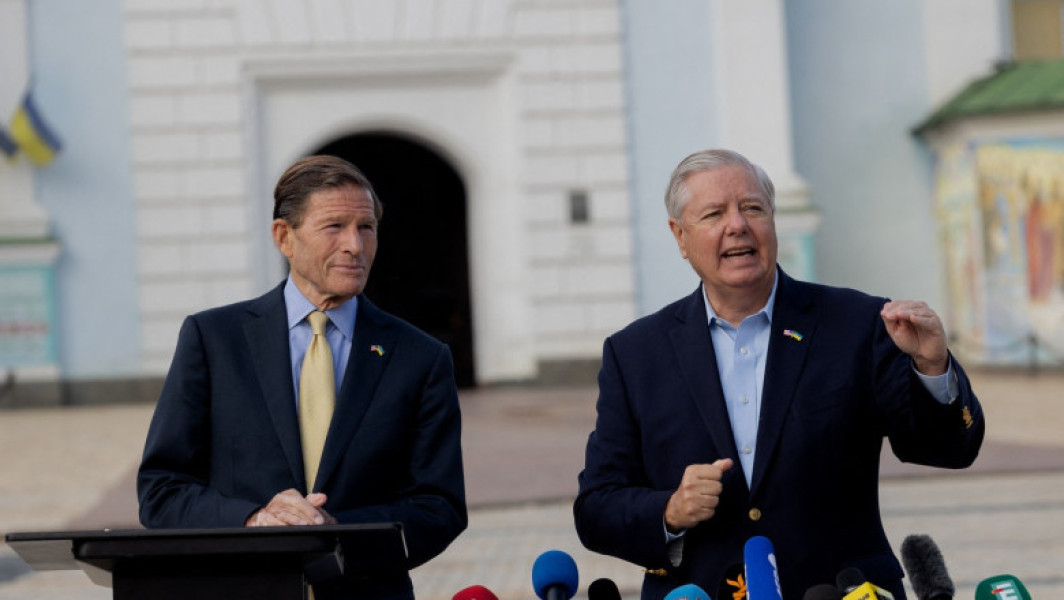 Putin pregătește o nouă ofensivă în Ucraina, avertizează senatorii americani