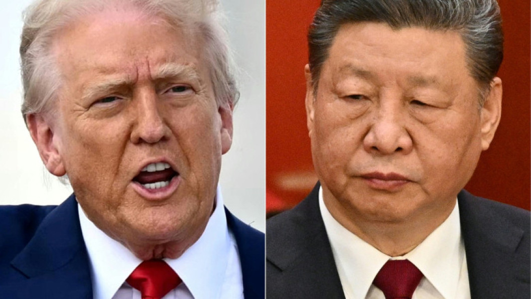 China acuză SUA de încălcarea gravă a armistițiului comercial și amenință cu măsuri ferme pentru a-și proteja interesele, potrivit digi24.ro. Pe fondul declarațiilor controversate ale fostului președinte Donald Trump, care a afirmat vineri că Beijingul și-a „încălcat în totalitate acordul” cu Statele Unite, oficialii chinezi susțin că aceste acuzații sunt nefondate. Reprezentantul comercial al Chinei, Jamieson Greer, a declarat ulterior că guvernul din Beijing nu a eliminat barierele netarifare așa cum s-a convenit în cadrul acordului, arată BBC.