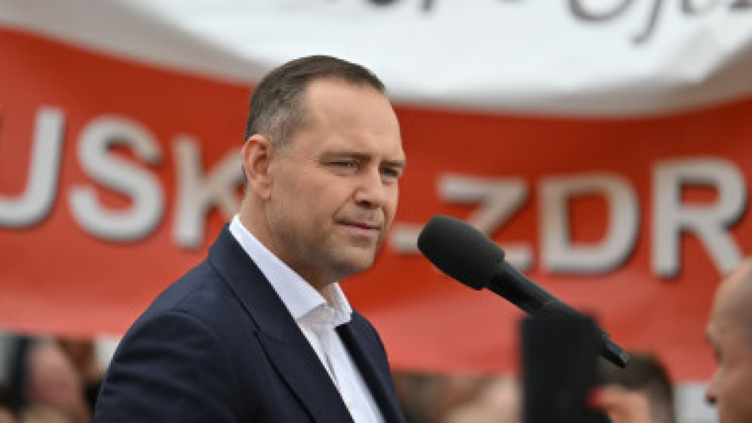 Egiptul a lansat oficial un nou proiect imobiliar în deșert, potrivit AFP, preluat de dig24.ro, informează despre crearea orașului exclusivist Jirian, construit de-a lungul unui canal artificial derivat din fluviul Nil, lângă Cairo.