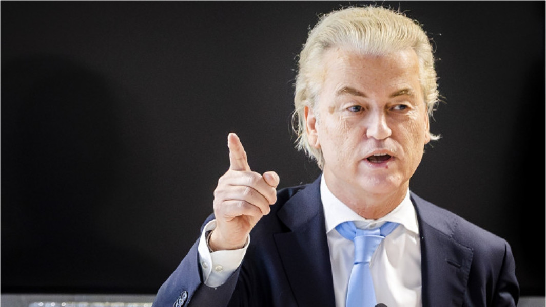 Geert Wilders a retras partidul său PVV din coaliția de guvernare din Țările de Jos, din cauza diferențelor privind politica de imigrație, informează digi24.ro. Liderul de extremă dreaptă a anunțat pe rețeaua socială X că partidul său părăsește guvernul, menționând că „planul nostru pentru dreptul de azil nu a fost semnat”. Potrivit sursei, această decizie a fost luată din cauza neînțelegerilor legate de înăsprirea politicii față de imigranți și solicitanți de azil.