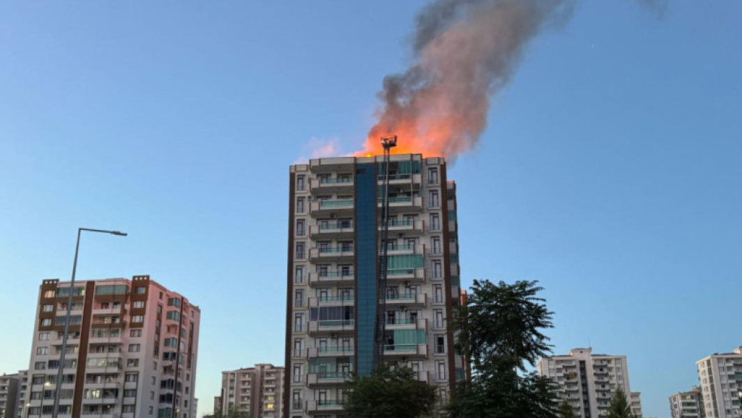 Incendiu la Diyarbakir: trei decese și 17 răniți