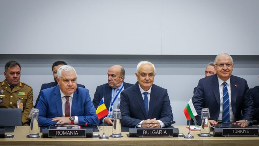 Ministrul apărării din România s-a întâlnit cu omologii lor din Turcia și Bulgaria în contextul NATO