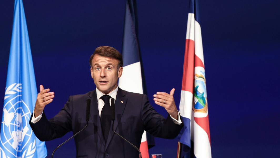 Emmanuel Macron nu exclude din nou dizolvarea parlamentului francez pentru noi alegeri