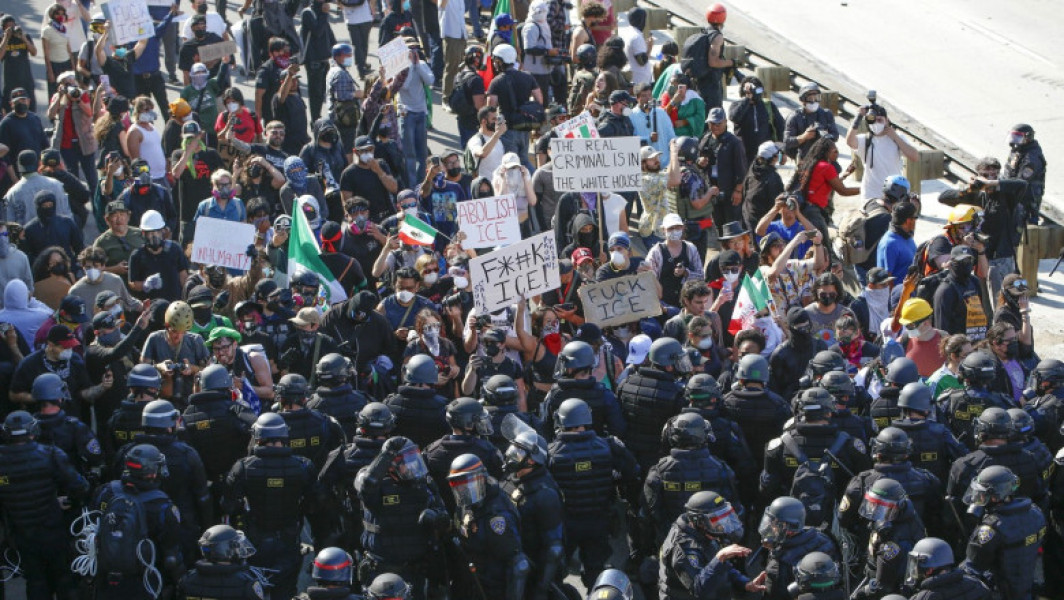Proteste în mai multe orașe din SUA împotriva raidurilor și deportărilor în masă