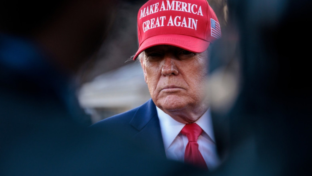 Trump acționează ca un lider autoritar în conflictul cu California privind imigrația