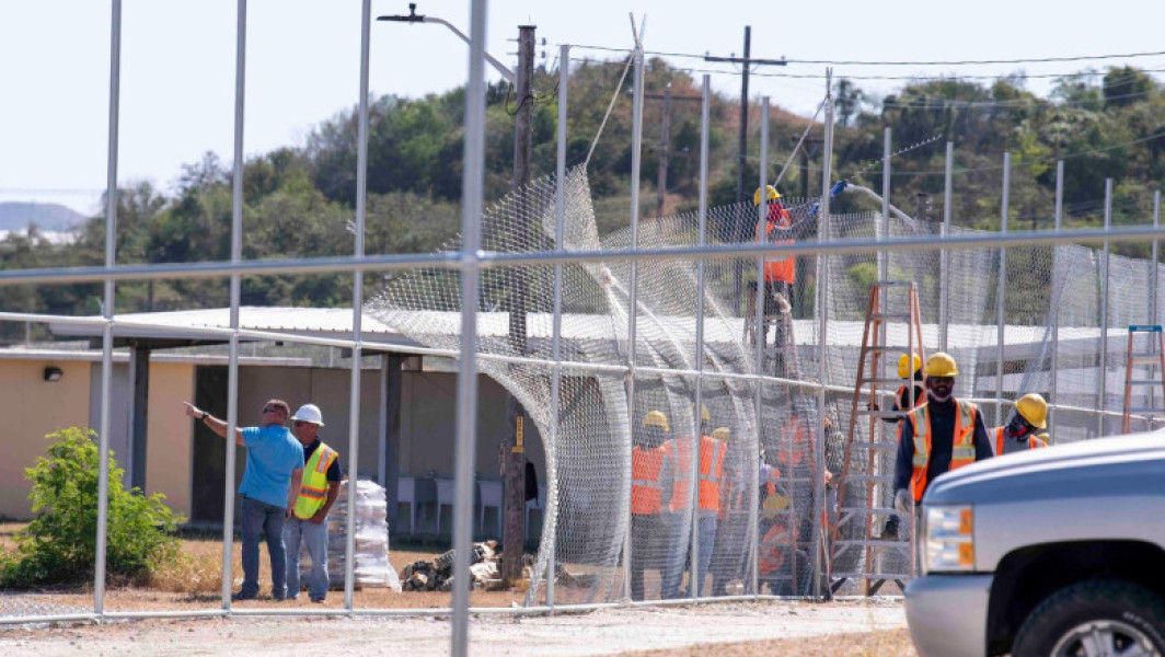 planul administrației Trump de a transfera migranți către guantanamo bay provoacă îngrijorare