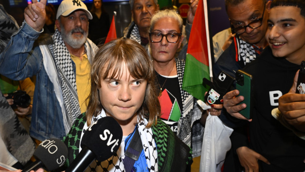 Greta Thunberg acuzată de tratament dur în Israel după încercarea de a ajunge în Gaza
