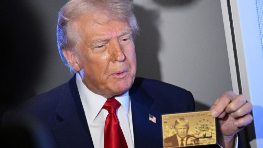 Trump a lansat site-ul pentru "Cardul de aur" în SUA