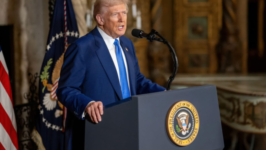 Trump avertizează Iranul să nu se implicare în conflict în urma atacurilor din regiune