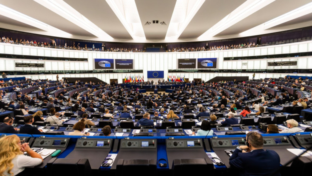 Parlamentul European solicită eliminarea prescripției pentru infracțiunile sexuale asupra minorilor și întărirea luptei împotriva abuzurilor online