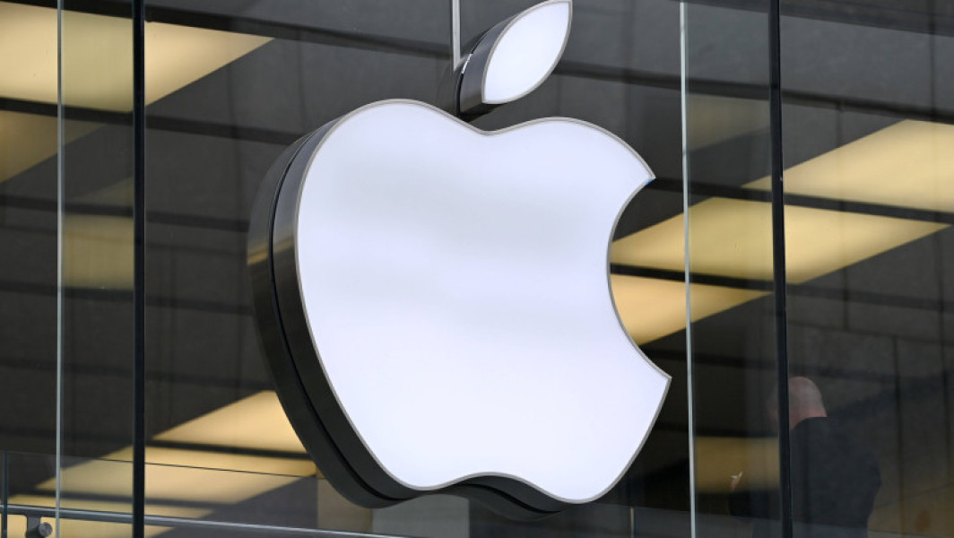Un grup de acționari dat în judecată Apple pentru declarații înșelătoare despre inteligența artificială