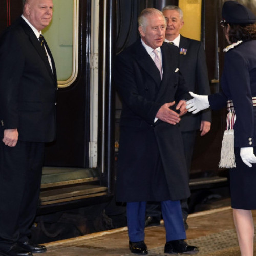 Trenul regal britanic, retras din cauza costurilor mari de întreținere. Regele Charles al III-lea va folosi elicopterul