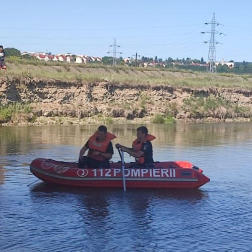 Barbat cazut in Bistrita salvat de pompieri