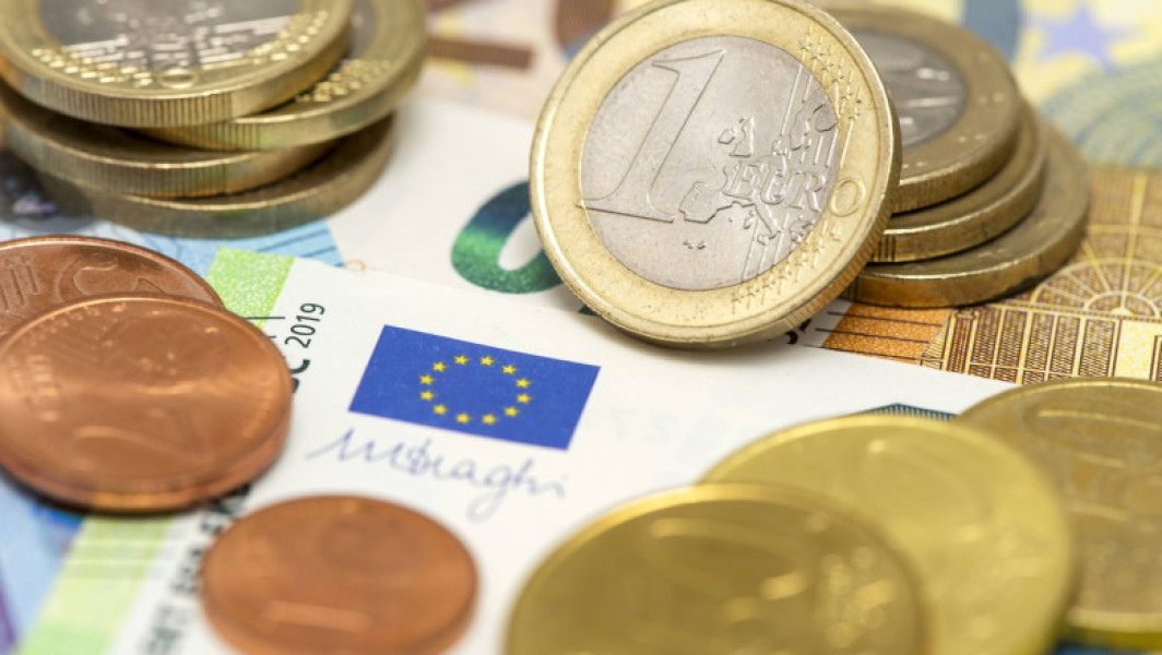 Bulgaria primește o reducere a ratingului suveran, dar își menține perspectiva stabilă