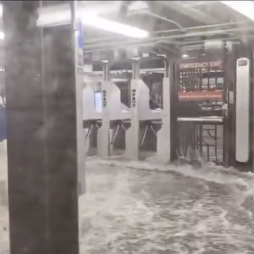 Inundatii severe in nord-estul Statelor Unite dupa ploile torentiale din Texas