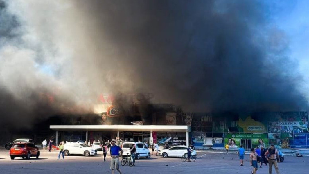 Incendiu la centru comercial din Al-Kut: peste 60 de persoane au fost afectate
