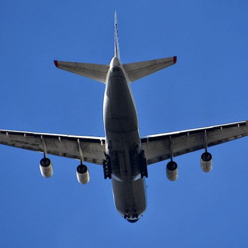Avion cu aterizare de urgență în Iowa după tentativa unui pasager de a deschide o ușă de siguranță