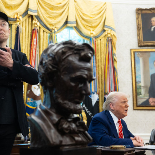 fii atent la reluarea contractelor cu SpaceX în timpul mandatului lui Trump și Elon Musk