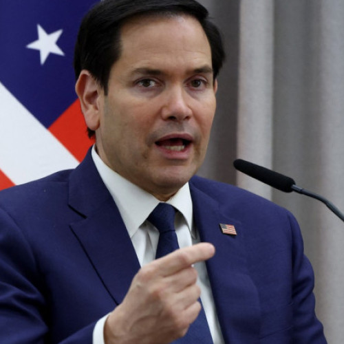 Secretarul de stat american Marco Rubio a pregătit terenul pentru expulzarea unor rezidenți permanenți în SUA, chiar dacă aceștia dețin acte valabile. Potrivit declarațiilor sale, autoritățile americane au stabilit că unii dintre acești rezidenți au oferit sprijin liderilor unor bande haitiene, care au legături cu o organizație considerată teroristă de către Statele Unite.