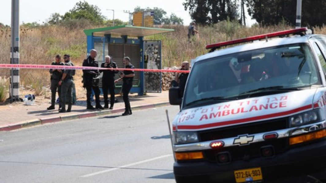 atac cu masina la Kfar Yona: opt persoane rănite și căutarea suspectului