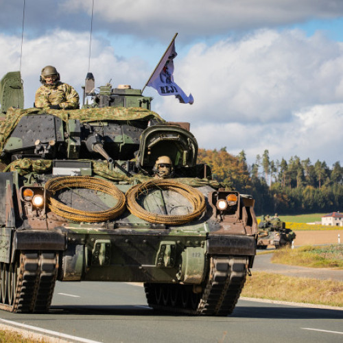 Europa nu are infrastructură adecvată pentru transportul rapid al forțelor militare, avertizează comisarul european al transporturilor