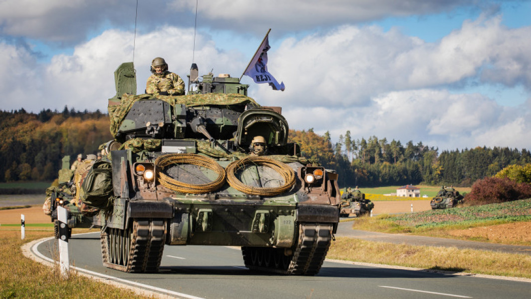 Europa nu are infrastructură adecvată pentru transportul rapid al forțelor militare, avertizează comisarul european al transporturilor