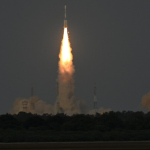 satellitele NISAR, un proiect comun între India și Statele Unite, lansat pentru a monitoringul schimbărilor minore ale scoarței terestre