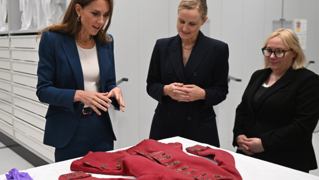 Kate Middleton a dezvăluit o mini-expozitie la muzeul Victoria and Albert din Londra