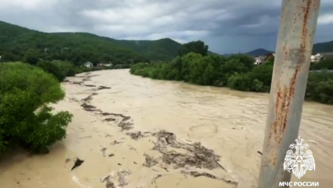 Propsedă de urgență în districtul rus de pe malul marii Negre din cauza inundațiilor