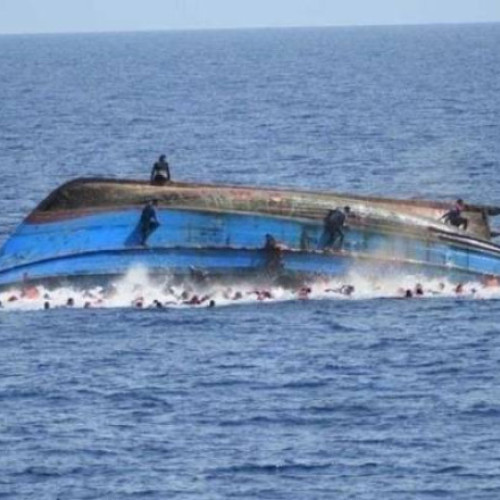 Tragedie pe ruta migranților: cel puțin 76 de morți după scufundarea unei ambarcațiuni în Golful Aden